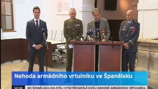 Tisková konference o nehodě českého armádního vrtulníku ve Španělsku