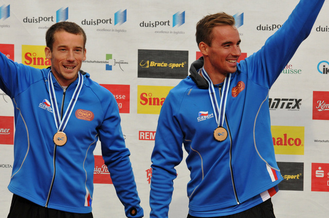 Dvojnásobní bronzoví deblkanoisté Radoň a Dvořák