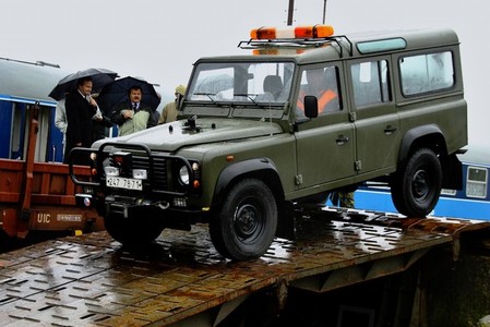 Logistici NATO si v Pardubicích prohlédli, jak armáda zajišťuje zásobování a přepravu po železnici