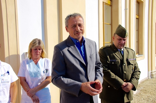 Ministr Stropnický hodnotí význam jednotky následné péče nejen pro Olomoucký kraj