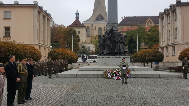 Z pietního aktu v Praze Pod Emauzy