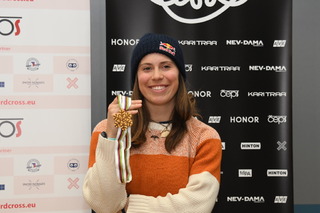 Eva Samková se zlatou medailí MS 2019 