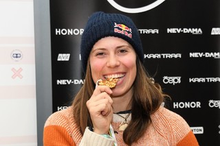 Eva Samková se zlatou medailí MS 2019 