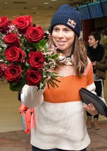 Eva Samková se zlatou medailí MS a kyticí