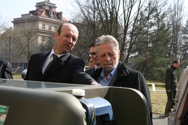 F. Bublan při prezentaci Bioboxu