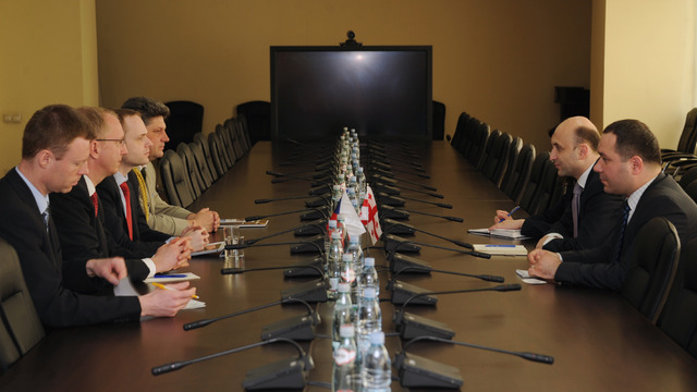 Z jednání s gruzínským náměstkem ministra obrany 2