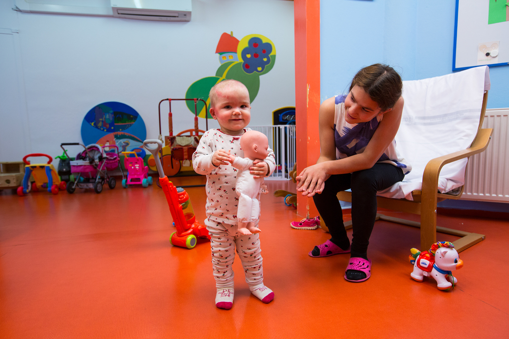 Dívenka byla ve vážném stavu, teď se připravuje na rehabilitaci 