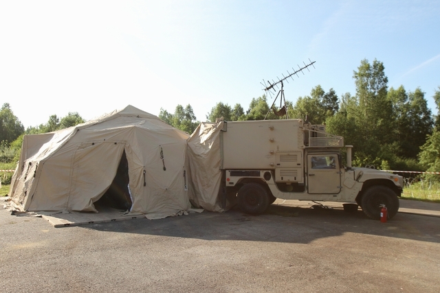 K přenosu dat o vzdušné situaci z CRC ve Staré Boleslavi do Boletic využívají američtí vojáci systém velení a řízení FAAD. 