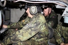 Příslušníci 251. protiletadlového oddílu předvedli slovenským vojákům, jakým způsobem probíhá výcvik obsluh protiletadlového raketového komplexu 2K12 KUB