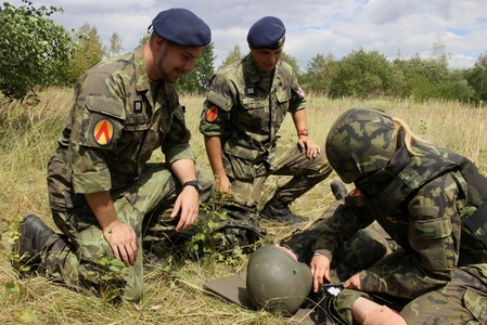 Strakonický voják zachránil muže, který dostal infarkt