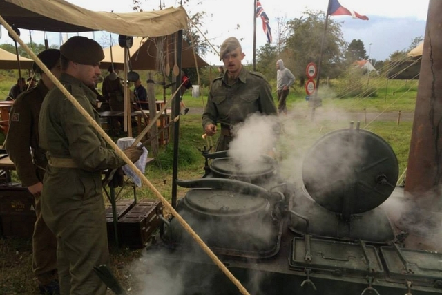 Dobový vojenský tábor představili návštěvníkům až v belgickém Cabour. 