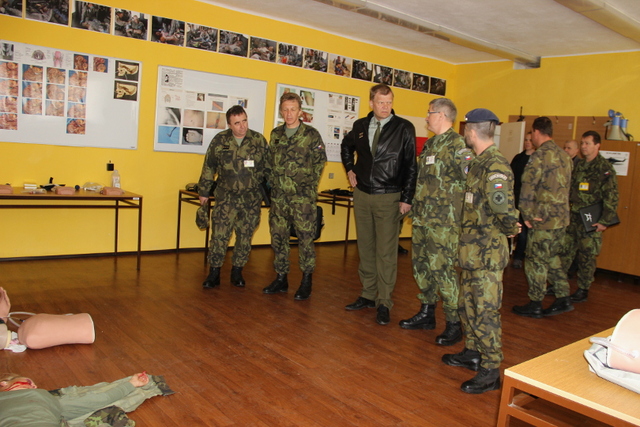 Generálporučík Josef Bečvář navštívil také výukové centrum pro speciální zdravotnický výcvik