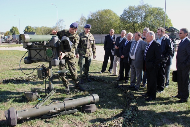 Vojáci představili mimo jiné i protiletadlový raketový komplet RBS-70