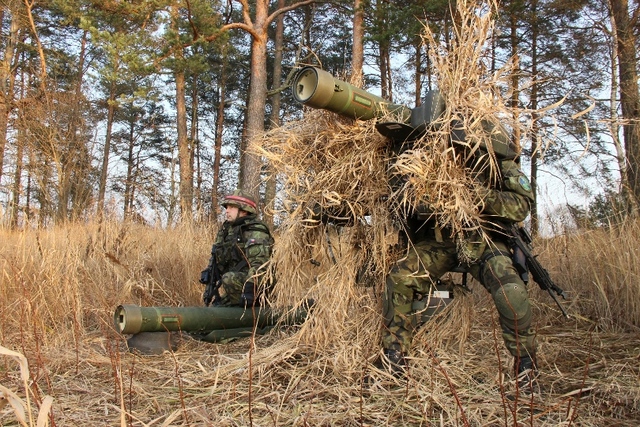 S protiletadlovým raketovým kompletem RBS-70 se vojáci zapojili například do cvičení Iron Sword v Litvě. 