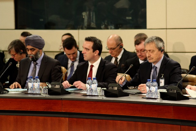 Z jednání ministrů obrany NATO v Bruselu