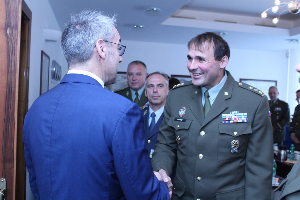 Ministr Metnar se pozdravil se všemi funkcionáři AČR
