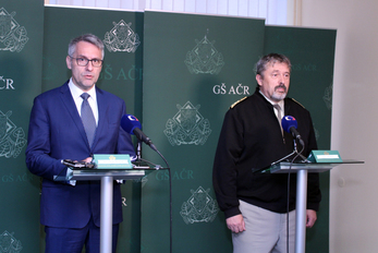 Společná tisková konference ministra obrany a náčelníka Generálního štábu AČR