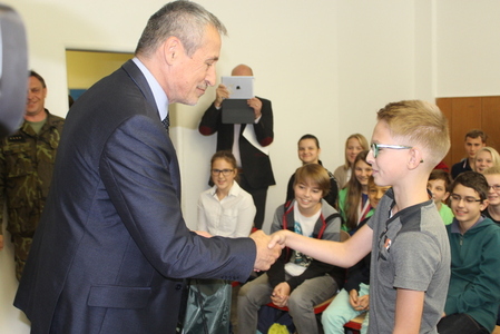 Gratulace z rukou ministra