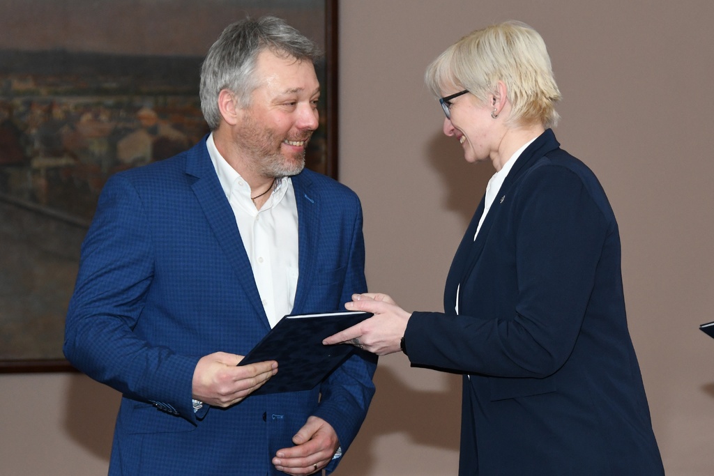 Gratulaci k úspěšné Ester Ledecké dostal i její lyžařský trenér Tomáš Bank.