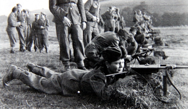 Výcvik střelby ze samopalů MP 40