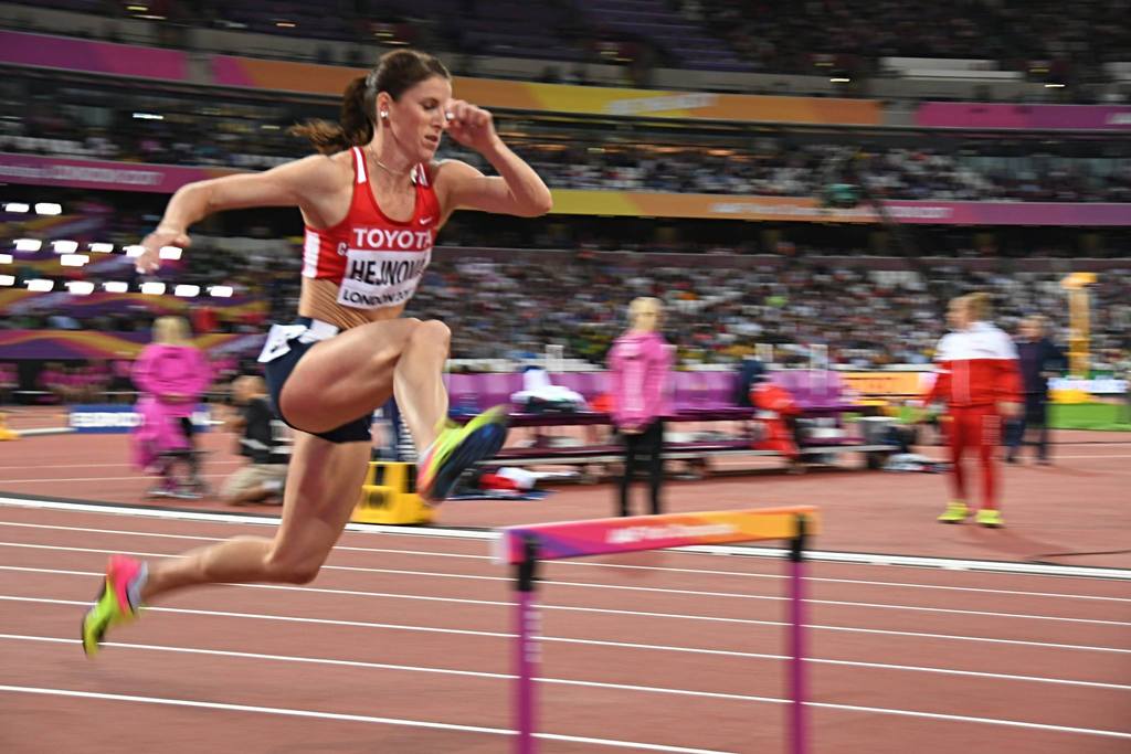 Zuzana Hejnová si zajistila postup do finále, když v semifinále doběhla jako první s časem 54,59 s