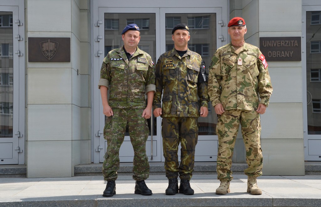 Hlavní funkcionáři vojenské policie Maďarka, Slovenska a České republiky