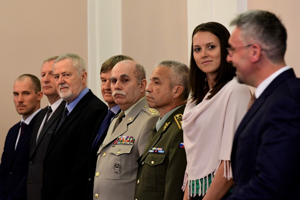 Hosté přijetí sportovců Dukly ministrem obrany