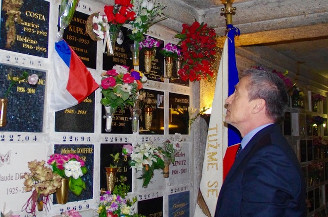 Na pařížském hřbitově je mj. pohřben František Kupka