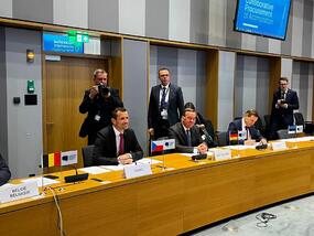 ČR se zapojí do nové iniciativy EU na nákup a dodávky munice pro Ukrajinu
