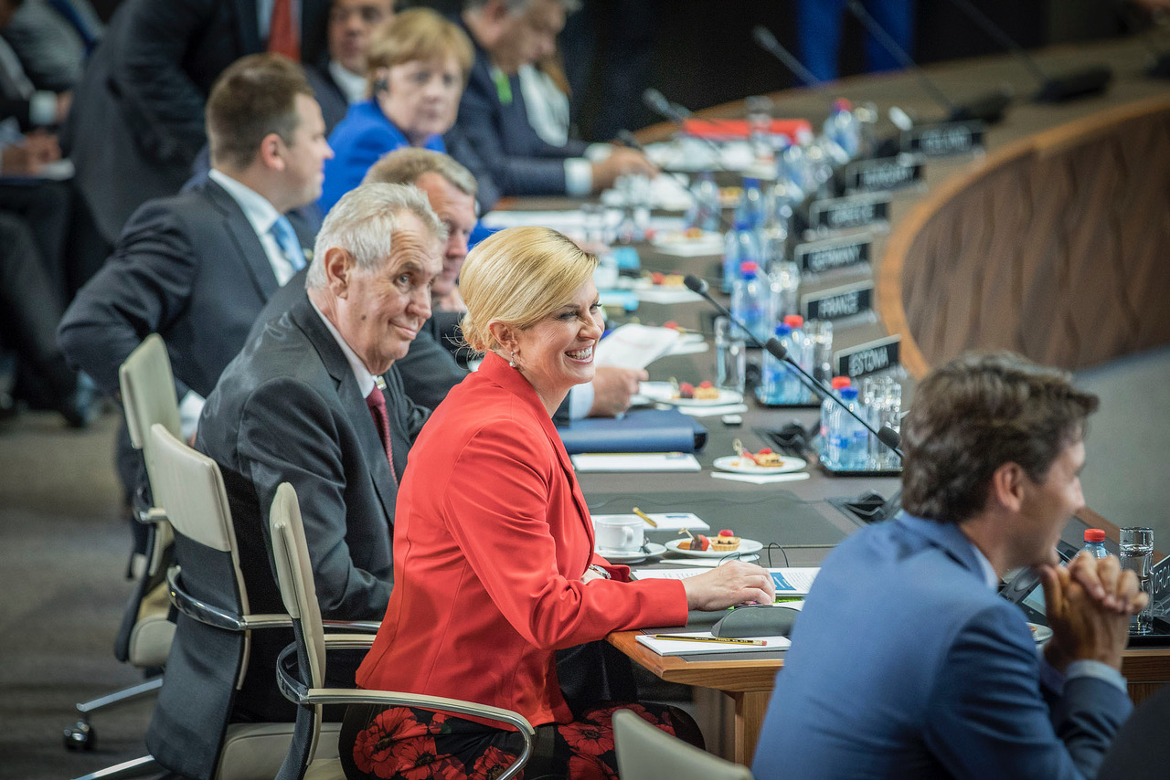 Jednání se první den zúčastnil prezident ČR Miloš Zeman