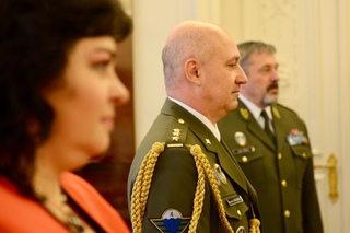 Brigádník generál Roman Náhončík s náčelníkem Generálního štábu armádním generálem Alešem Opatou