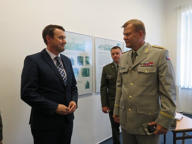 Generál Bečvář se setkal s hejtmanem Libereckého kraje Martinem Půtou.