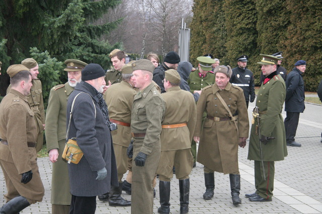 Řada z obdivovatelů generála Končického dorazila v dobových uniformách