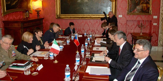 Z jednání české delegace na italském ministerstvu obrany
