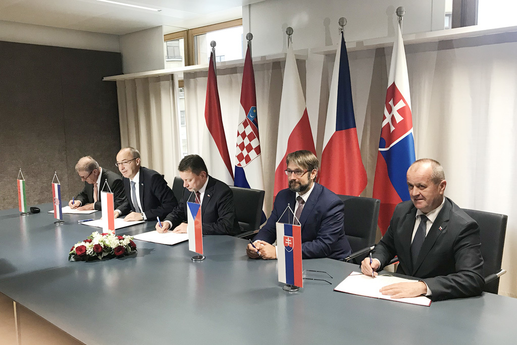 Podpis přístupové nóty Chorvatska do bojové skupiny zemí V4