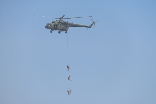 Cvičení se účastní i příslušníci polských speciálních sil