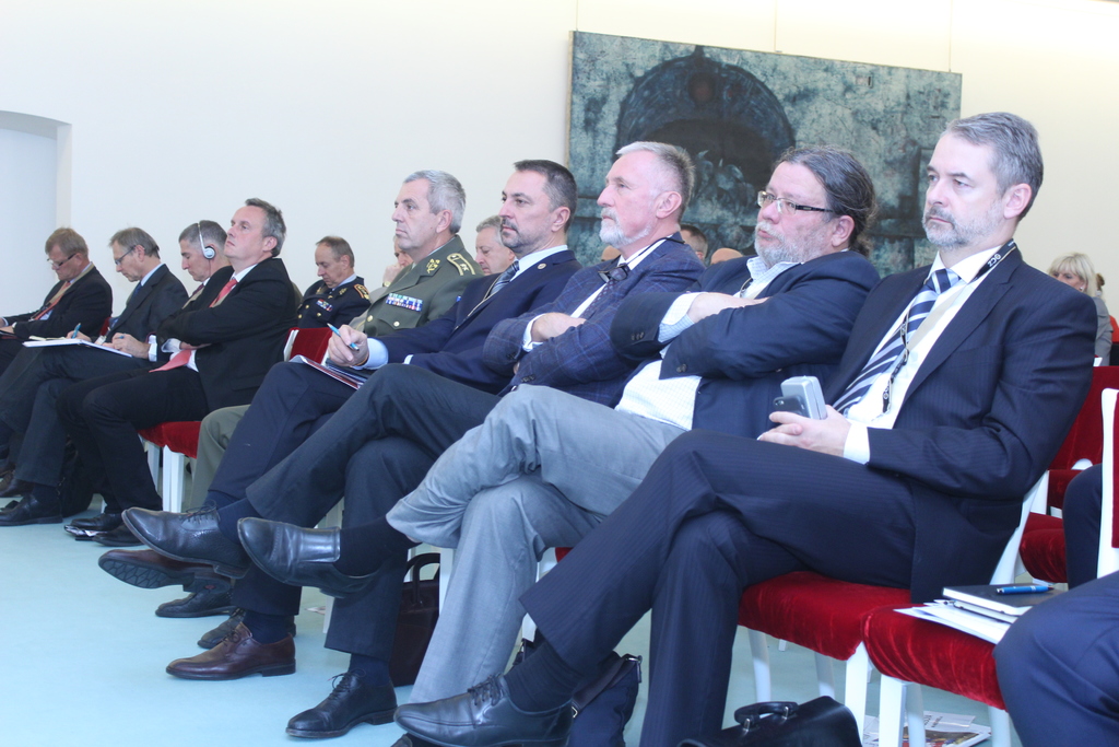 Mezi hosty konference byli také bývalý premiér Mirek Topolánek či exministr obrany Alexander Vondra