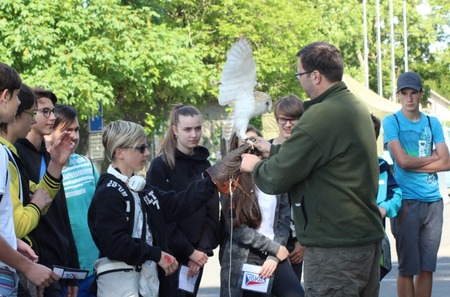V obležení dětí s mnoha zajímavými dotazy bylo stanoviště ornitologie 
