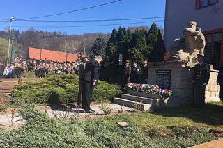 Oba se kloní památce těch, kteří zemřeli před 74 lety