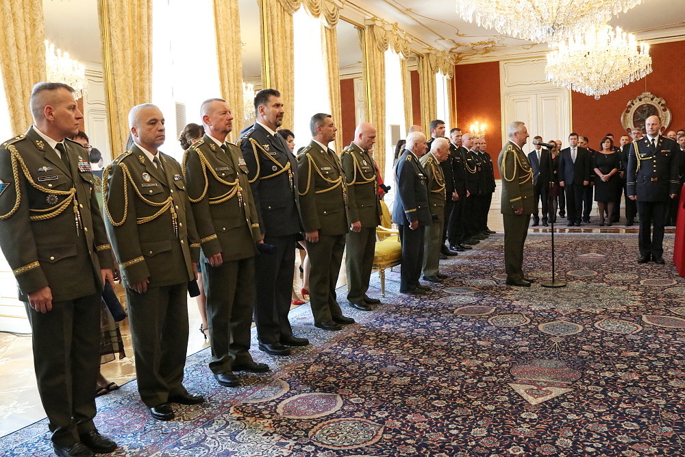 Za všechny generály promluvil generálporučík Jaromír Zůna