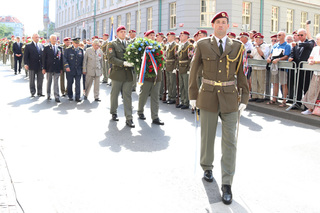 Jako první položili věnce druhováleční váleční veteráni