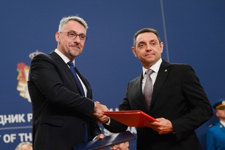 Ministři obrany po podpisu dohody