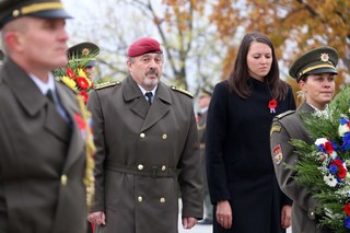 Náměstkyně ministra obrany Kateřina Blažková a náčelník Generálního štábu AČR armádní generál Aleš Opata.