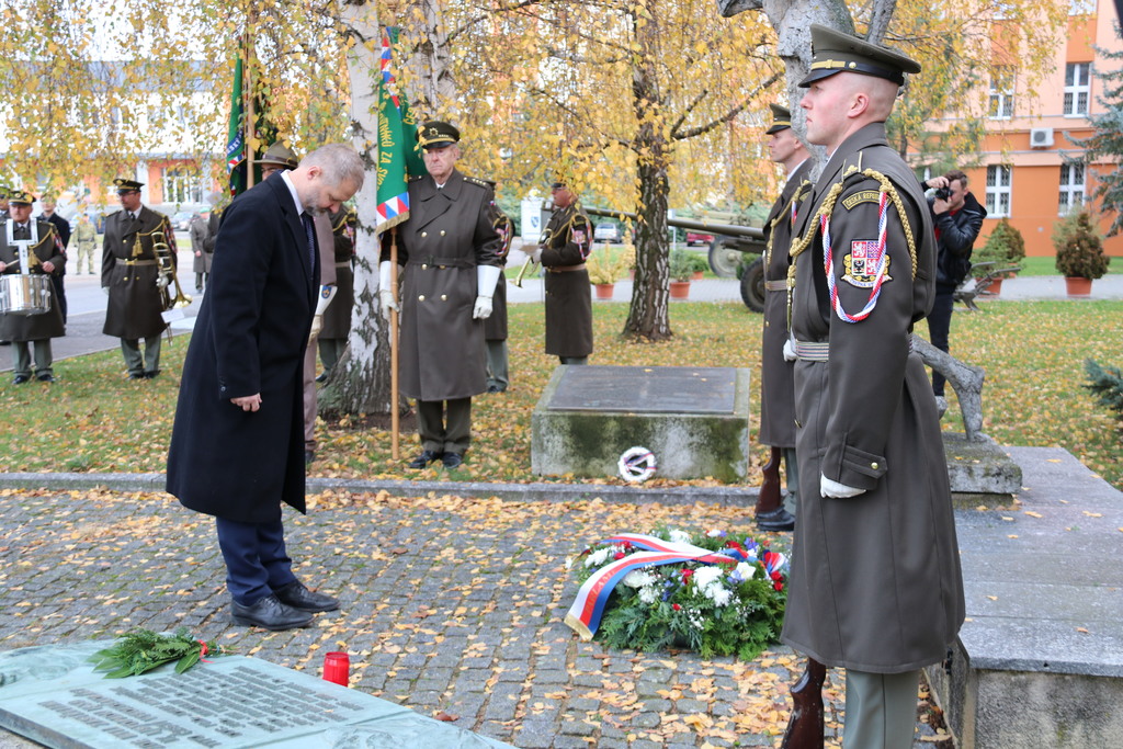Představitelé vysokých škol a studenti si v Ruzyni připomněli události roku 1939