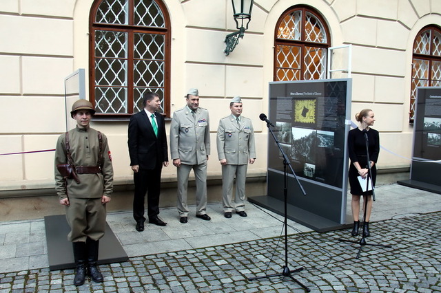 Ze zahájení výstavy Češi pod prapory 1. světové války
