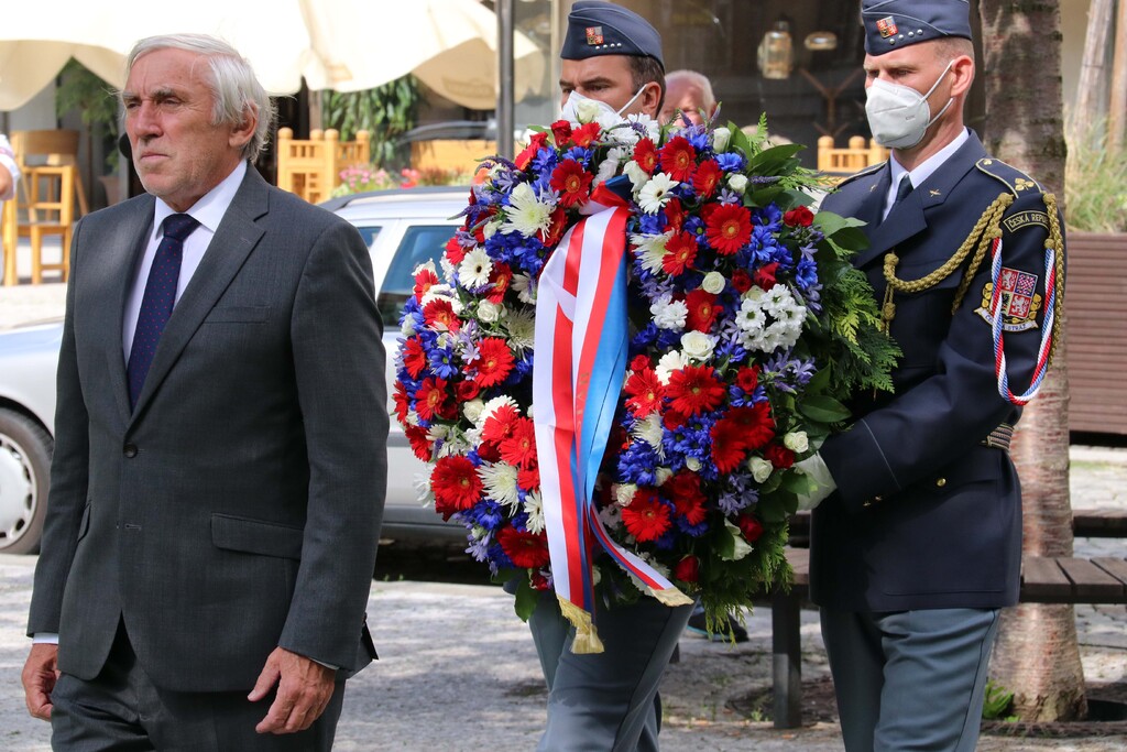 Podle prvního místopředsedy Senátu Jiřího Růžičky byla Bitva o Británii nejen bitvou o Evropu, ale především bitvou o svobodu, svobodný a demokratický svět. 