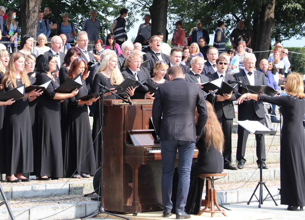 Děčínský pěvecký sbor přednesl 3. dějství opery Nabucco G. Verdiho
