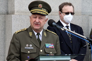 Výstavu zahájil první zástupce náčelníka Generálního štábu Armády České republiky, generálporučík Jaromír Zůna