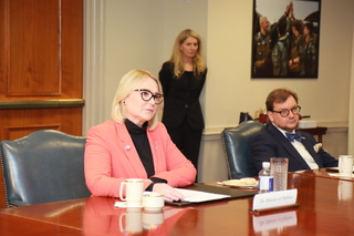 Ministryně obrany Jana Černochová podepsala v Pentagonu Dohodu o spolupráci v oblasti obrany