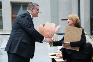 Náměstek René Schreier předal pamětní odznaky 17 účastníkům 3. odboje